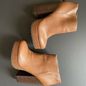 SPRING Ankle Booties